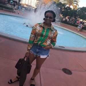 Meet your Posher, Destiny